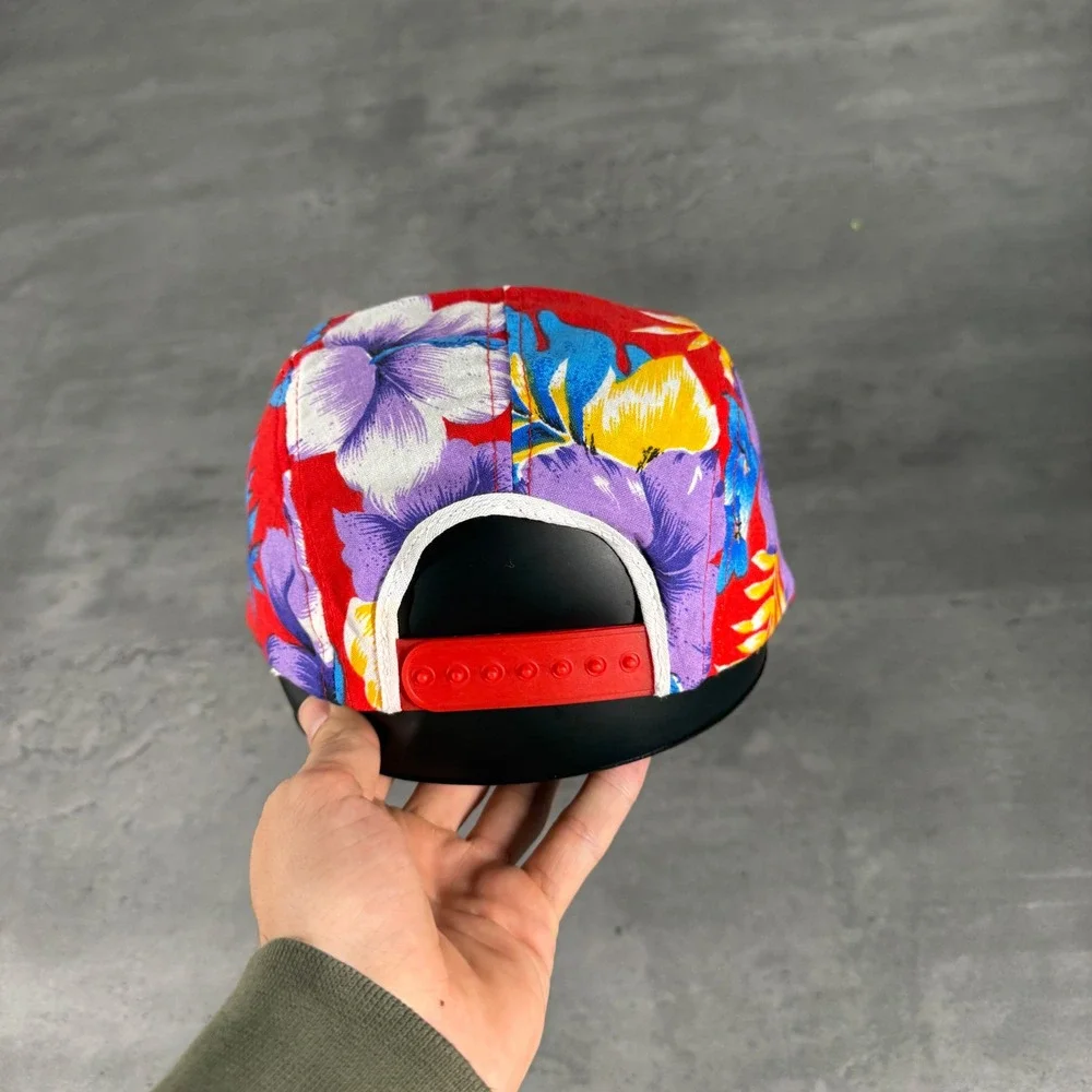 Vintage‎ Wendy's Snapback Hat Red Floral Tropical 5 Panel Promo Cap Fast Food